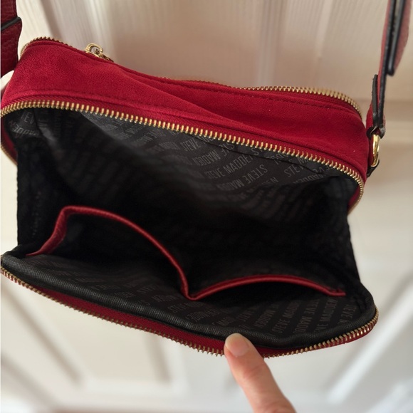 Steve Madden burgundy red crossover long strap purse bag pocket zipper like new - Picture 6 of 15